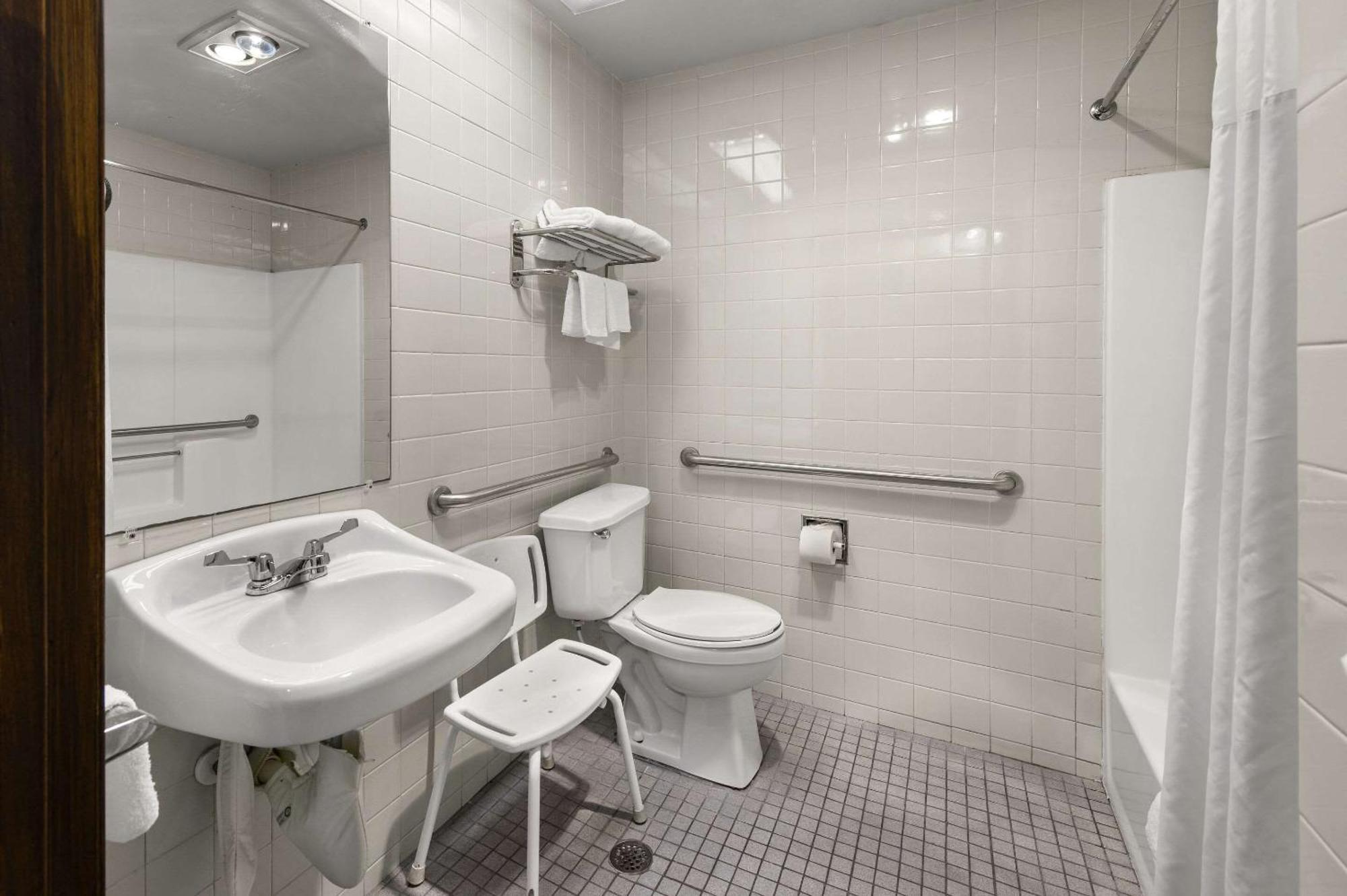 Platte City Suburban Studios Kansas City Airport North מראה חיצוני תמונה
